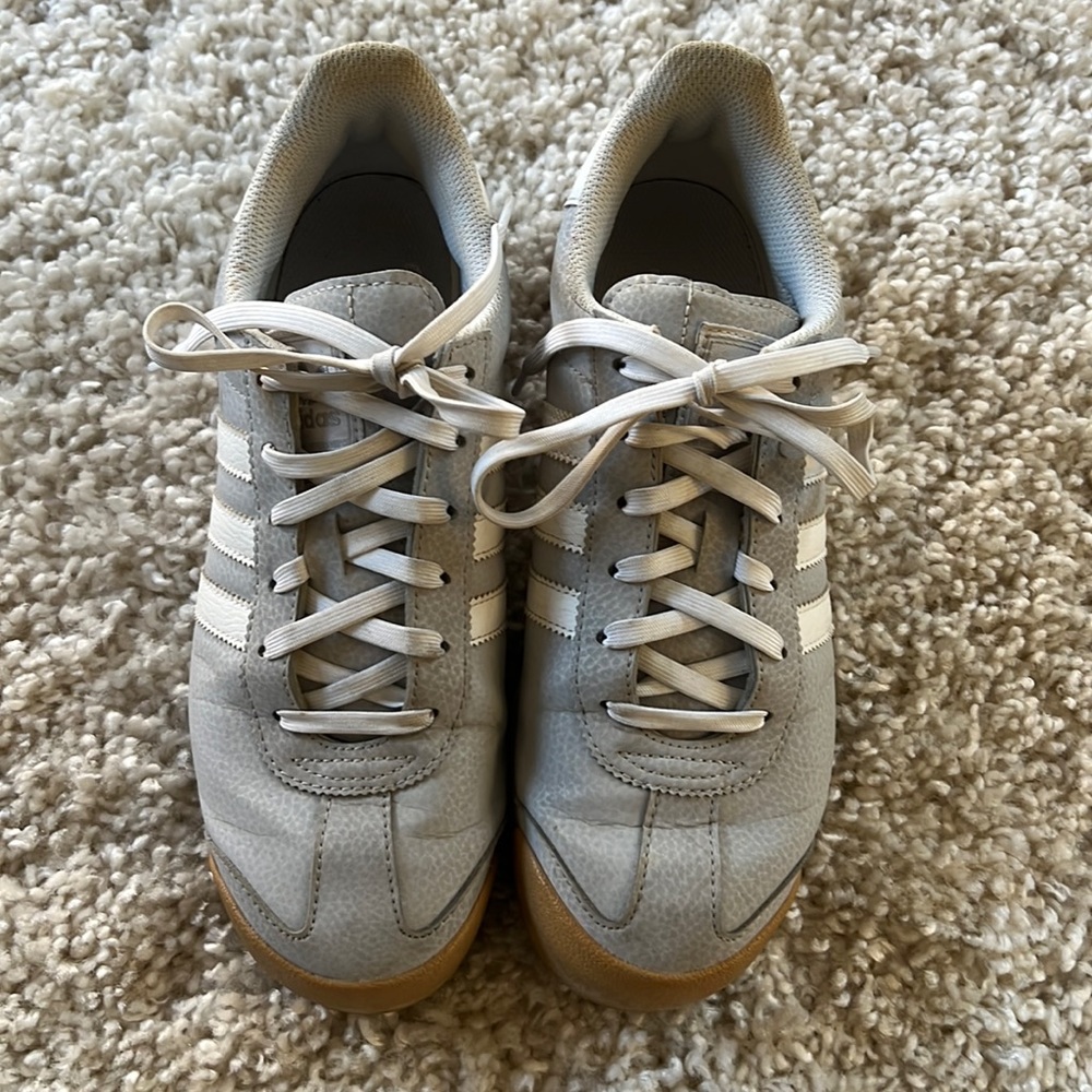 Women Adidas Classics
